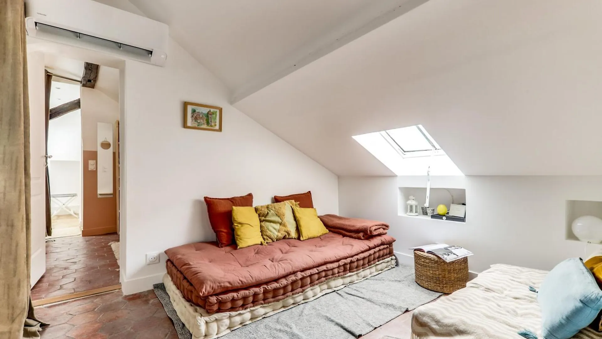 Appartement De Charme Sous Les Toits Paris France